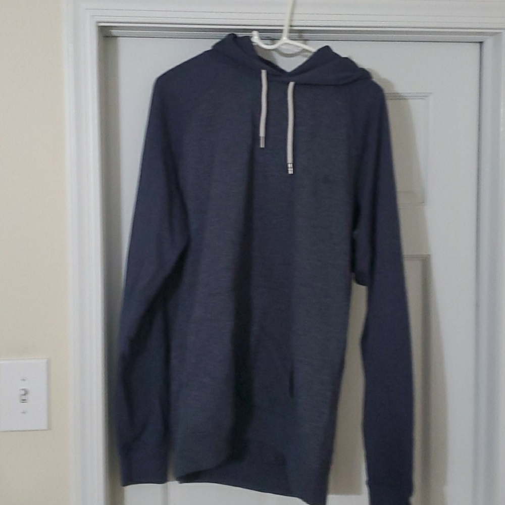 Quiksilver hoodie never worn XXL